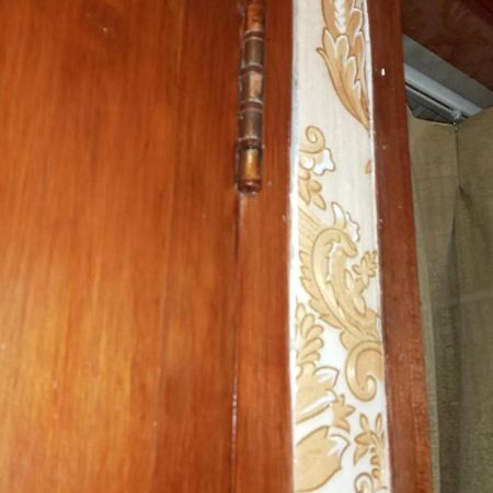 Mayestik Guest House Syariah Джакарта Екстер'єр фото