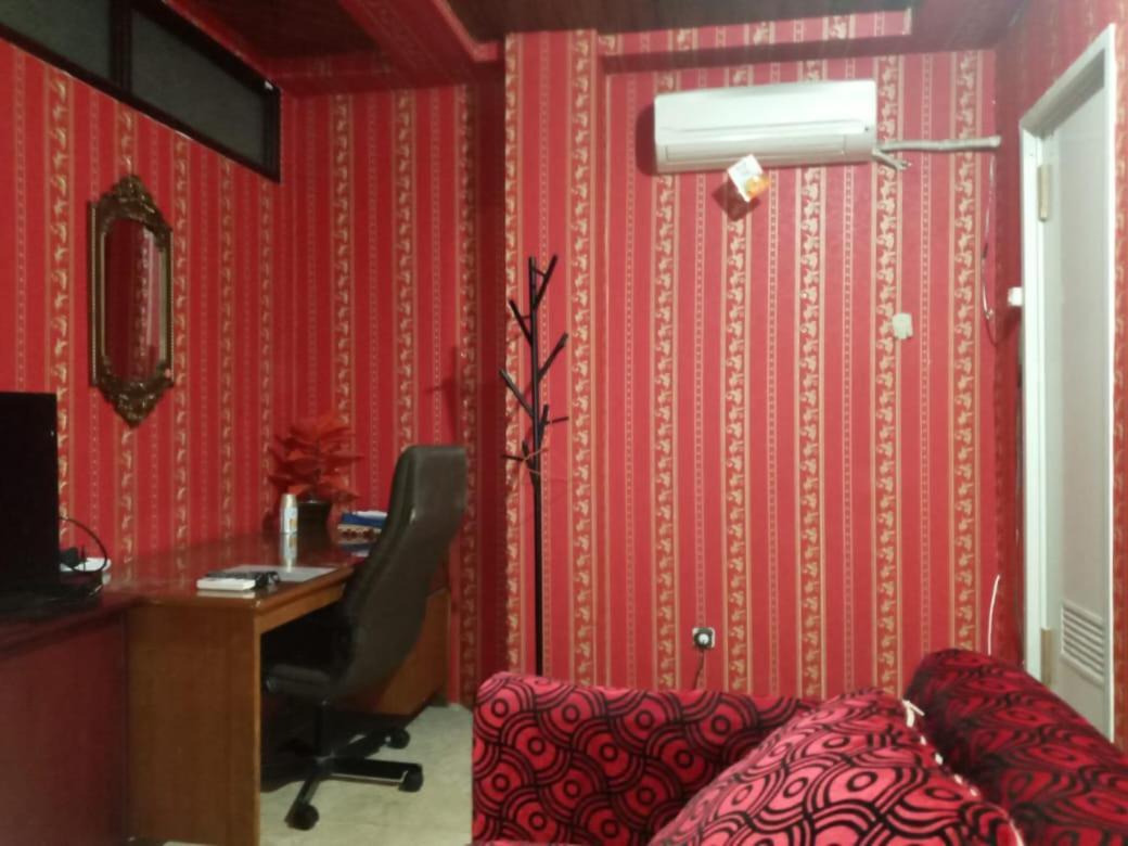 Mayestik Guest House Syariah Джакарта Екстер'єр фото